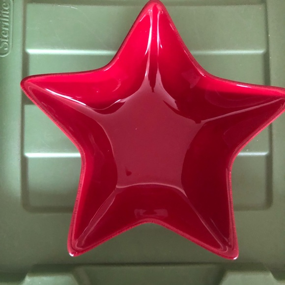 Pottery Barn Dining Pottery Barn Red Star Bowls Set Of 4 Poshmark